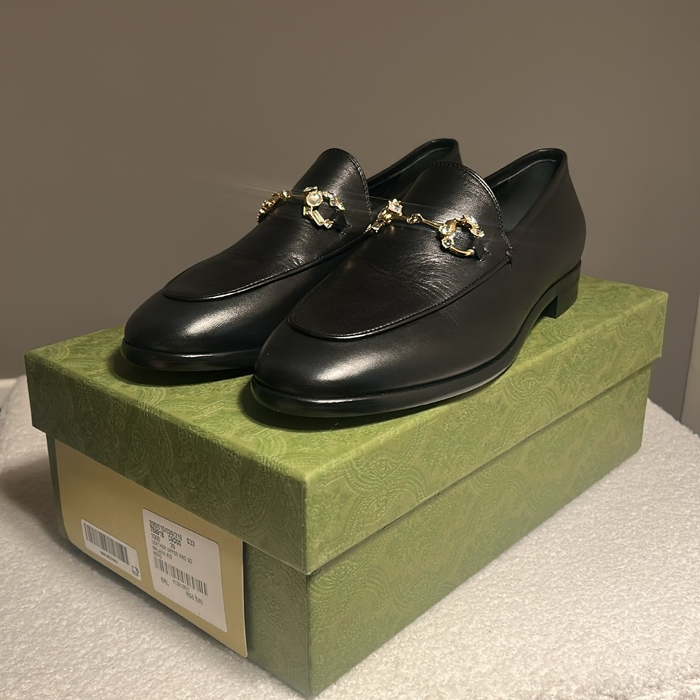*NWT* Gucci Horsebit Black Leather Loafers with Gold Chain Detail